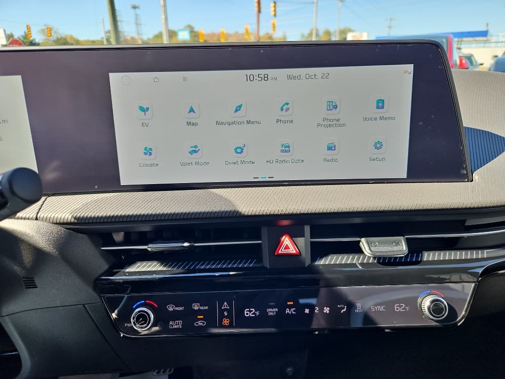 2023 Kia EV6 view 11