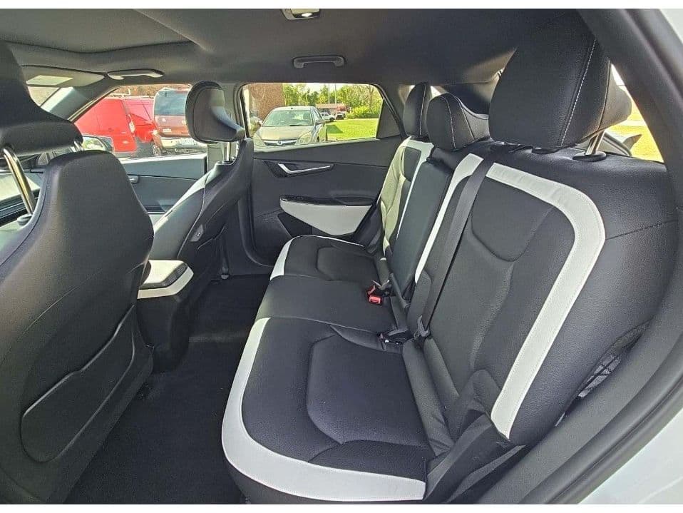 2023 Kia EV6 view 6