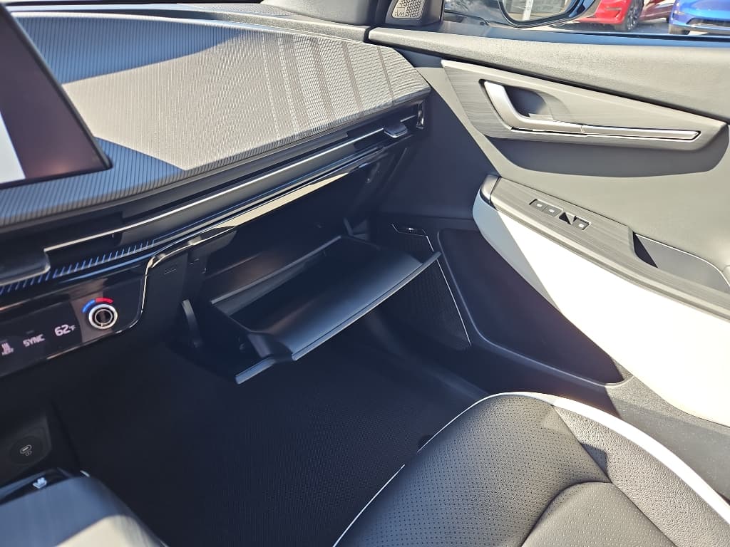 2023 Kia EV6 view 22