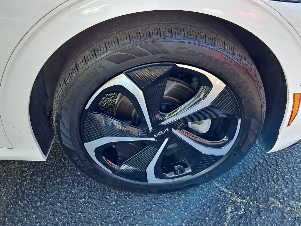 2023 Kia EV6 view 36