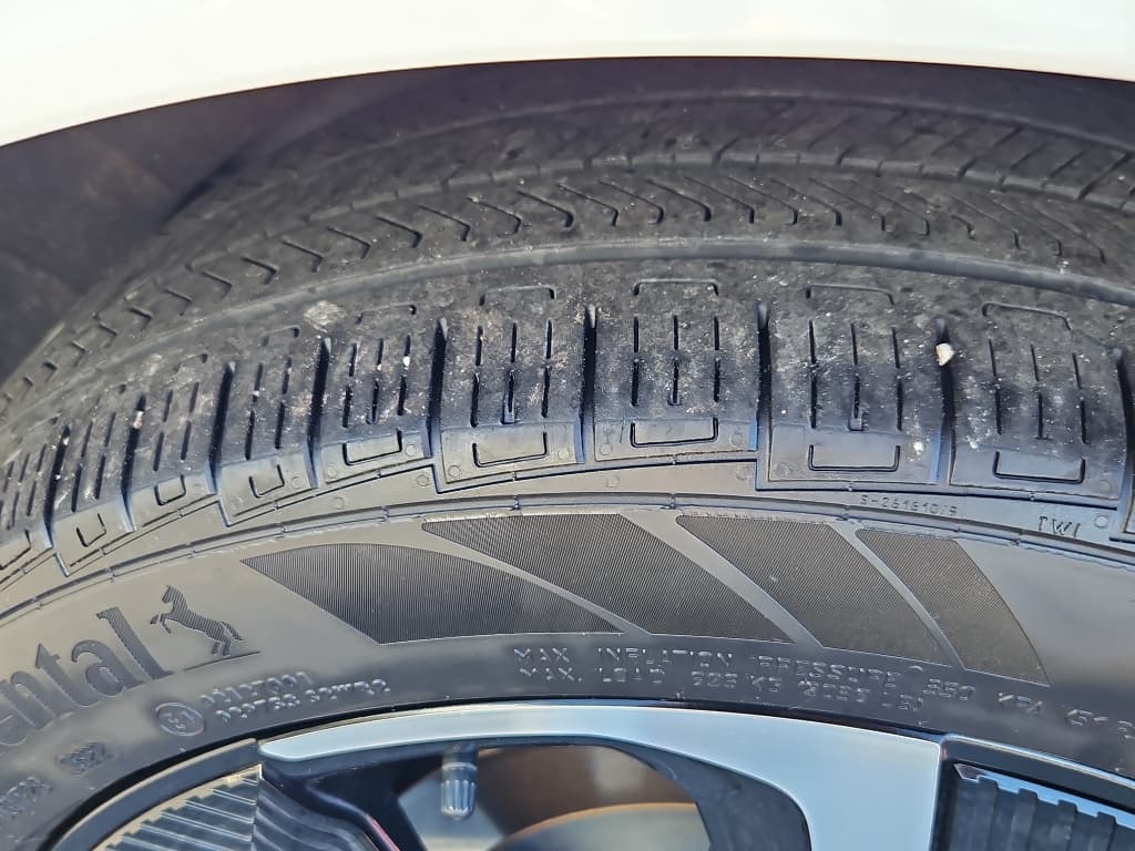 2023 Kia EV6 view 35