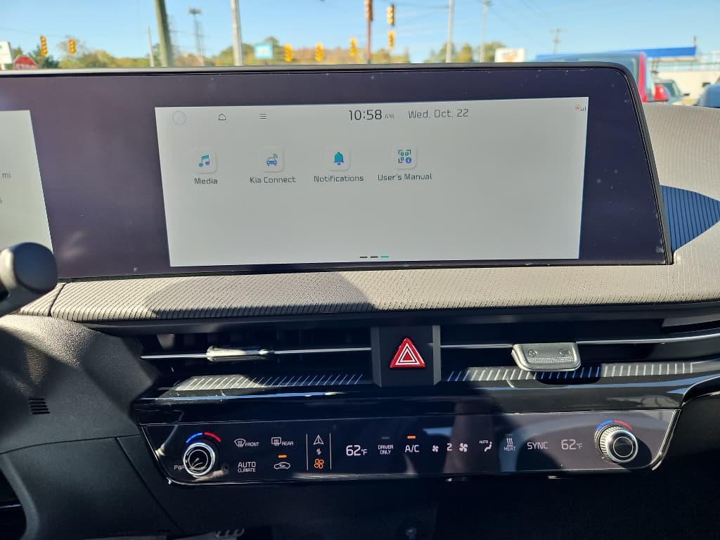 2023 Kia EV6 view 12