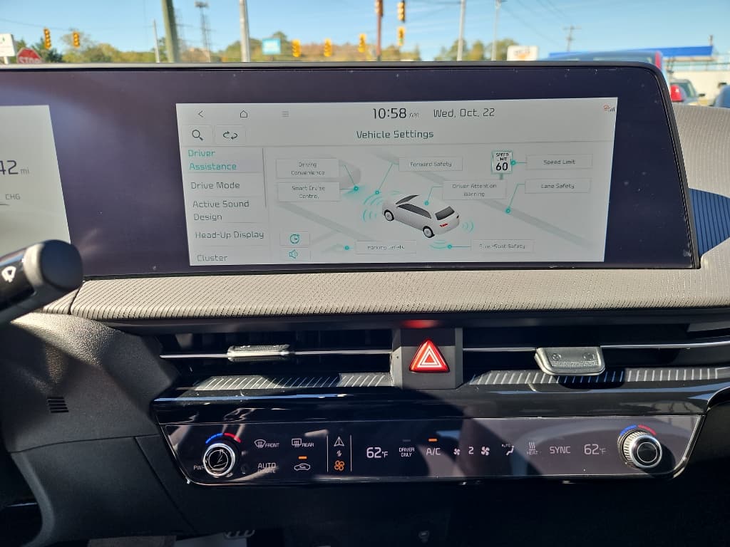 2023 Kia EV6 view 14