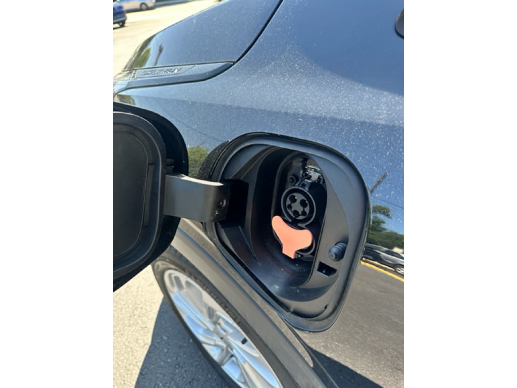 2023 Chevrolet Bolt EUV view 4