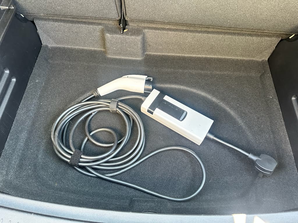 2023 Chevrolet Bolt EUV view 6