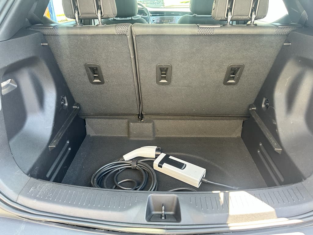 2023 Chevrolet Bolt EUV view 5