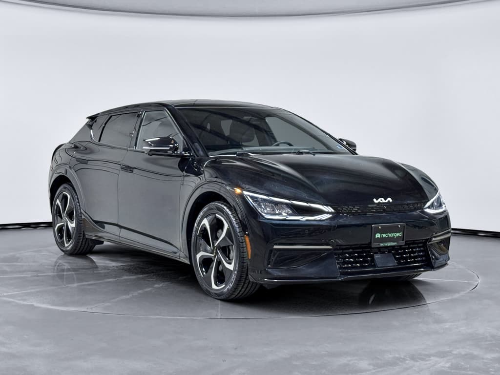 2023 Kia EV6 view 4