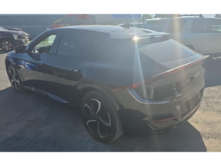 2023 Kia EV6 view 4