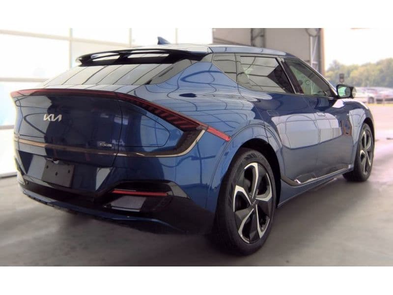 2023 Kia EV6 view 3