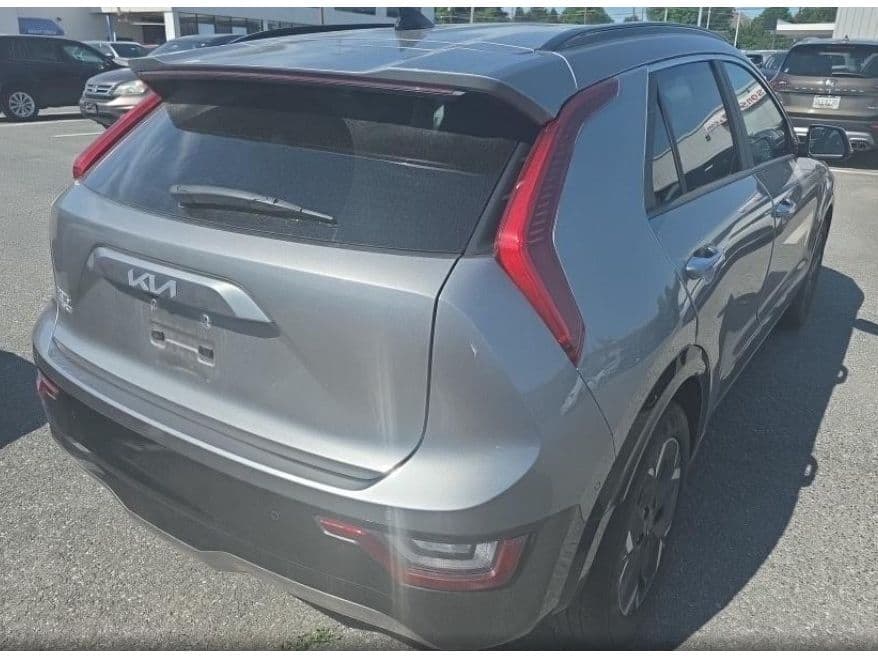 2024 Kia Niro EV view 3