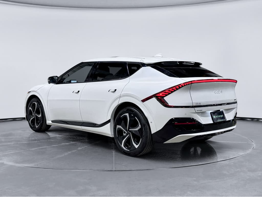 2023 Kia EV6 view 2