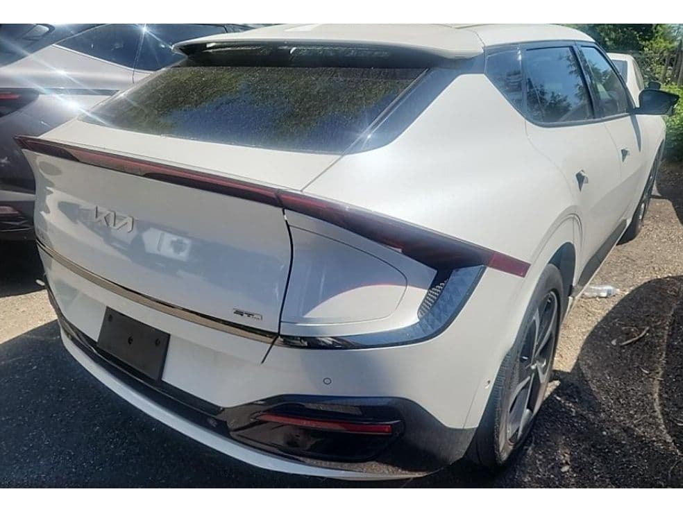 2023 Kia EV6 view 3