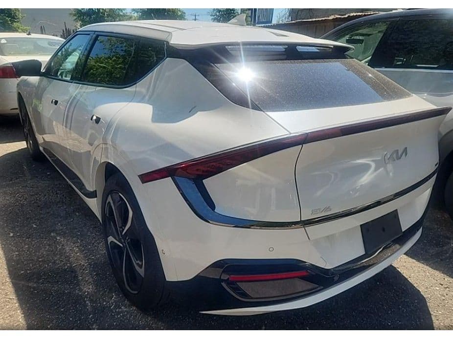 2023 Kia EV6 view 4
