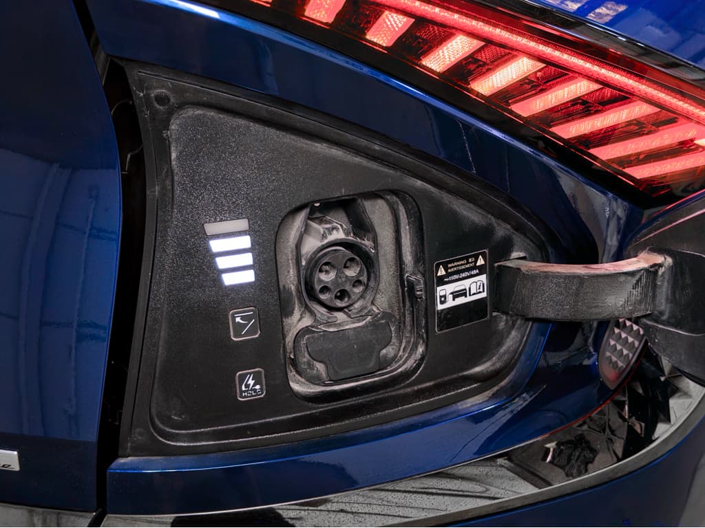 2023 Kia EV6 view 5