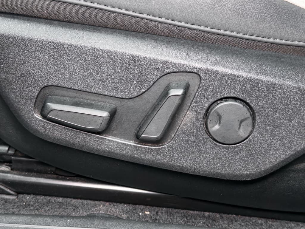 2023 Kia EV6 view 7