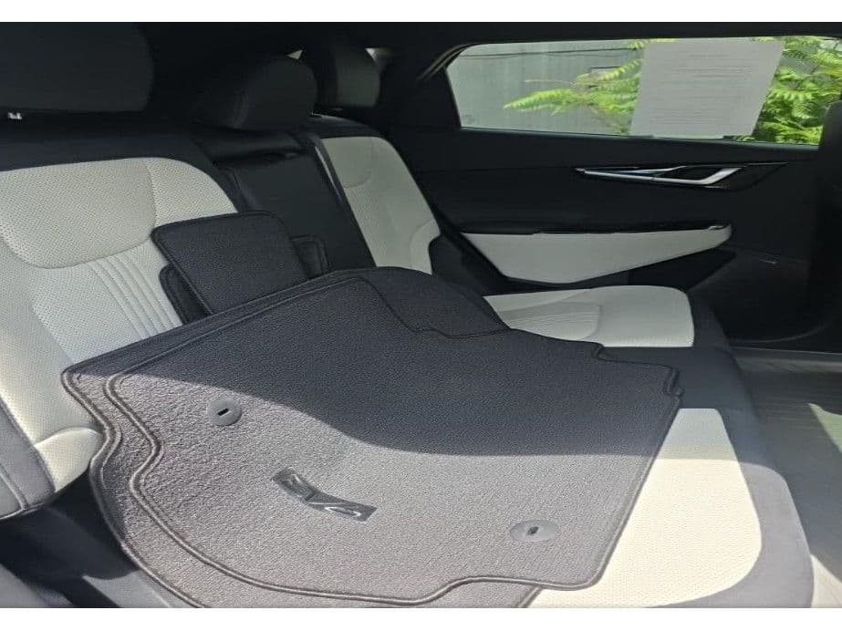 2023 Kia EV6 view 6