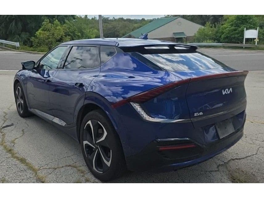 2023 Kia EV6 view 4