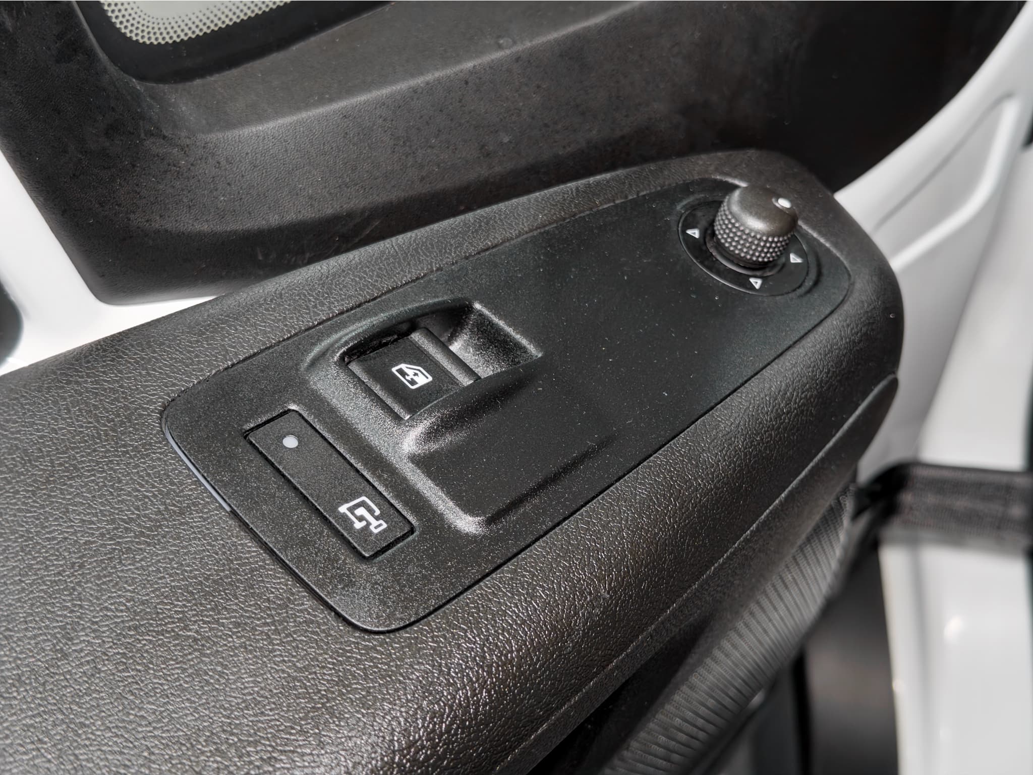 2024 Ram ProMaster 3500 BEV view 7