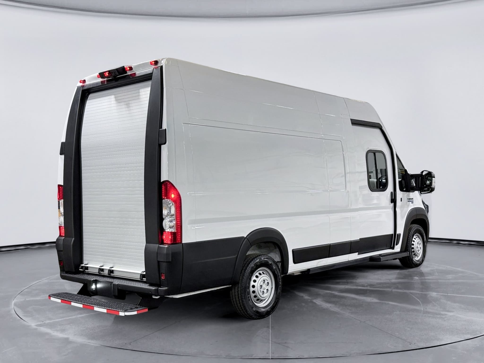 2024 Ram ProMaster 3500 BEV view 3