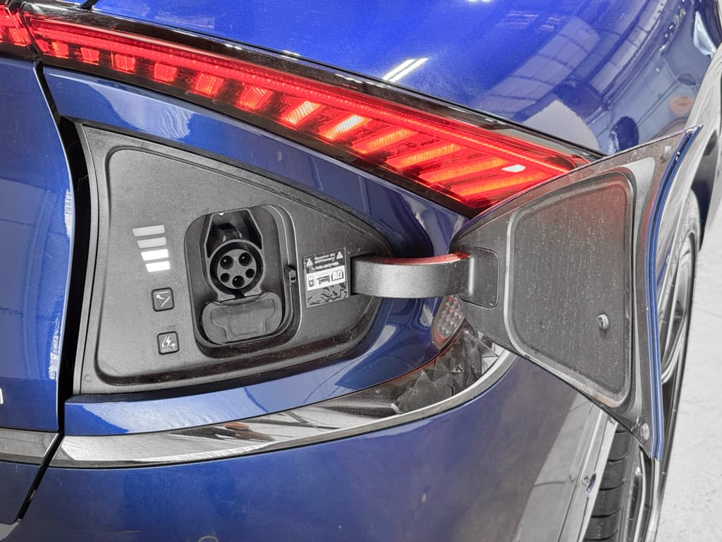 2023 Kia EV6 view 5