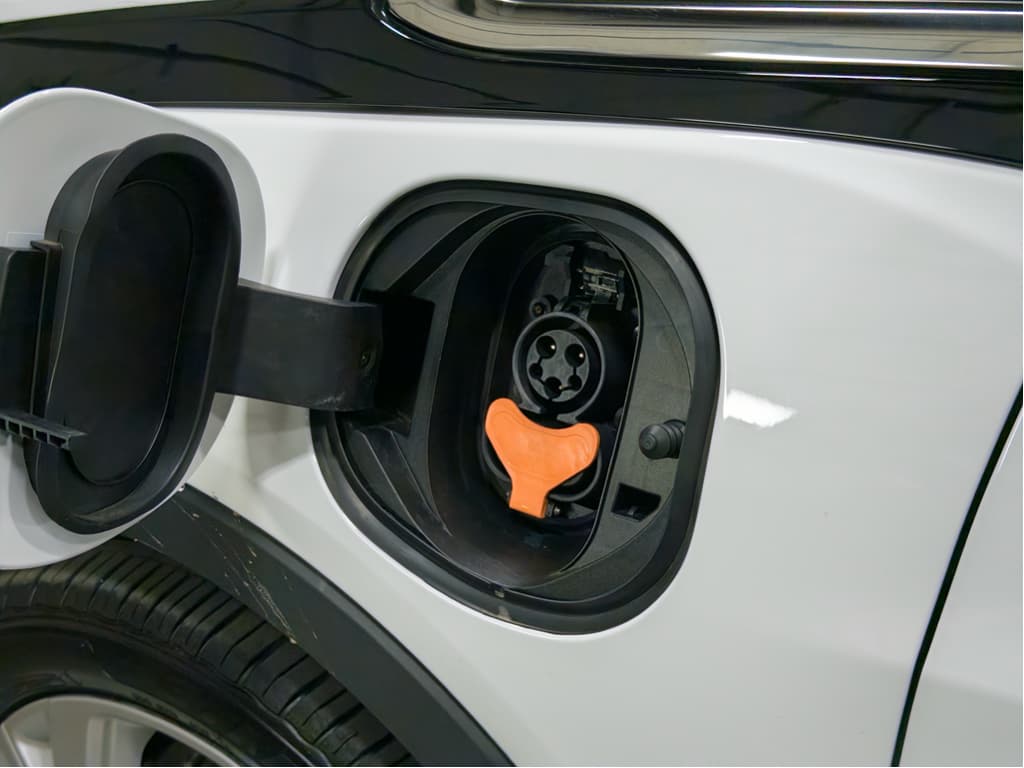 2023 Chevrolet Bolt EV view 5