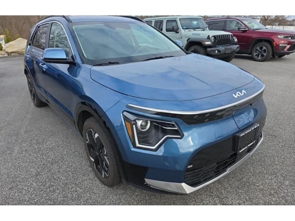 2024 Kia Niro EV view 2