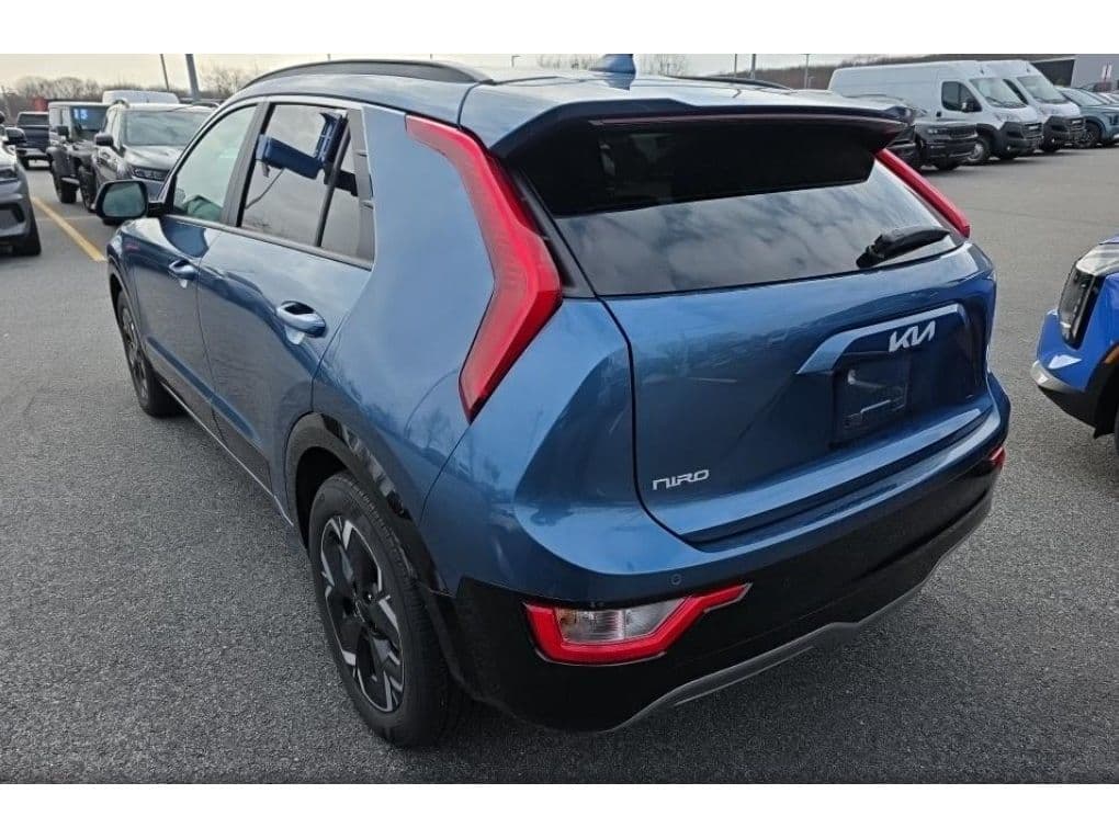 2024 Kia Niro EV view 4