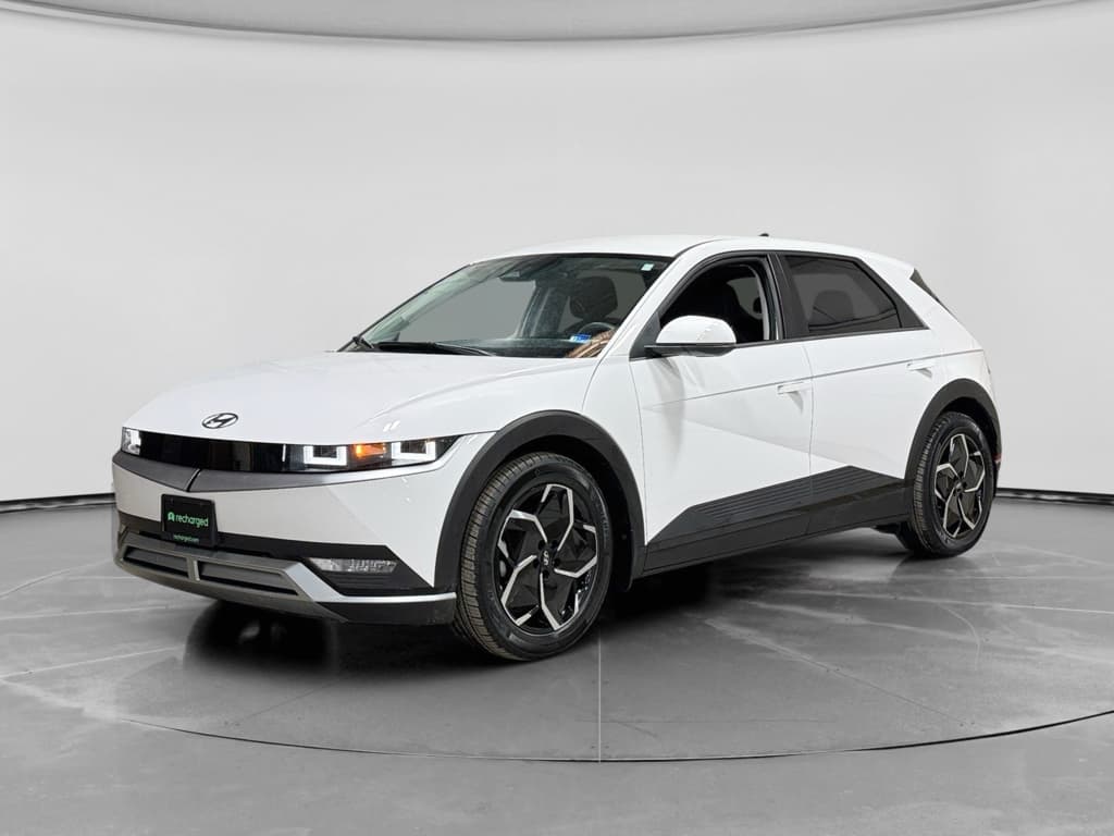 2023 Hyundai IONIQ 5 view 1