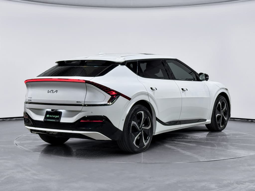 2023 Kia EV6 view 3