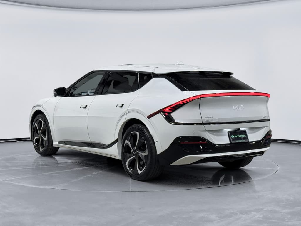 2023 Kia EV6 view 2