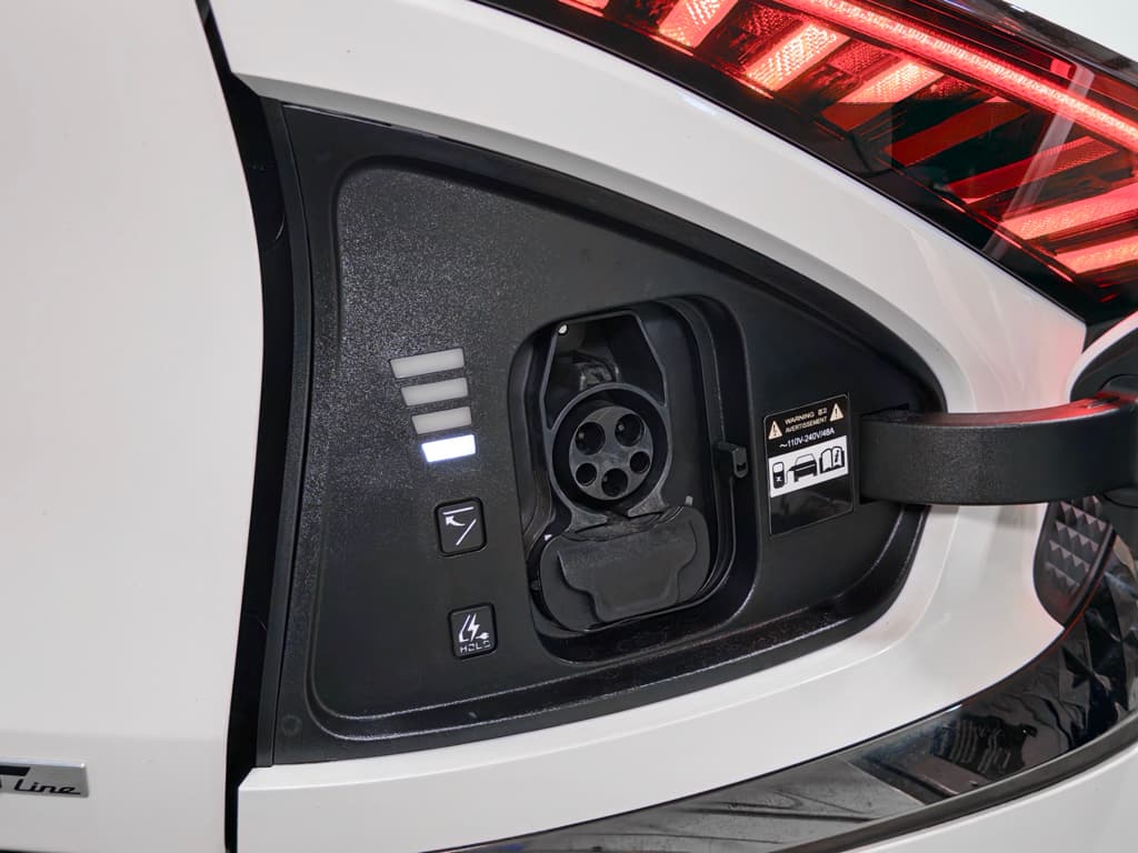 2023 Kia EV6 view 5