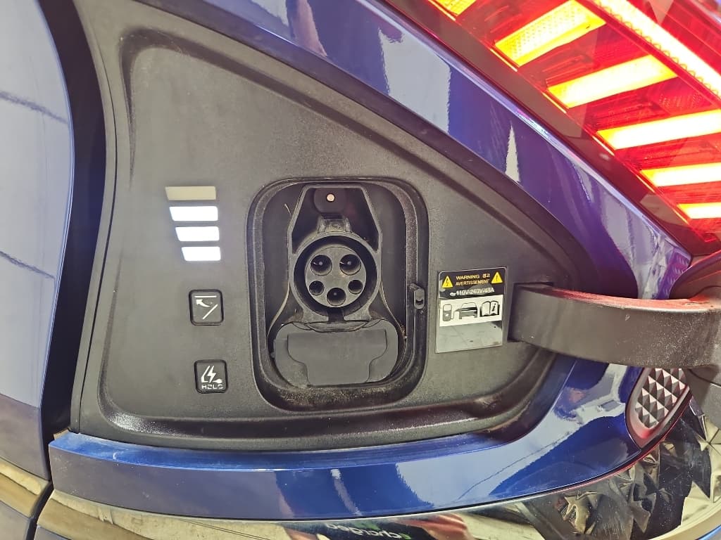 2023 Kia EV6 view 5