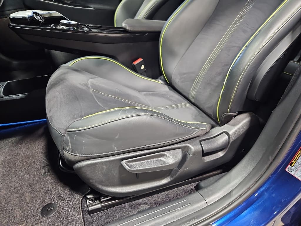 2023 Kia EV6 view 6