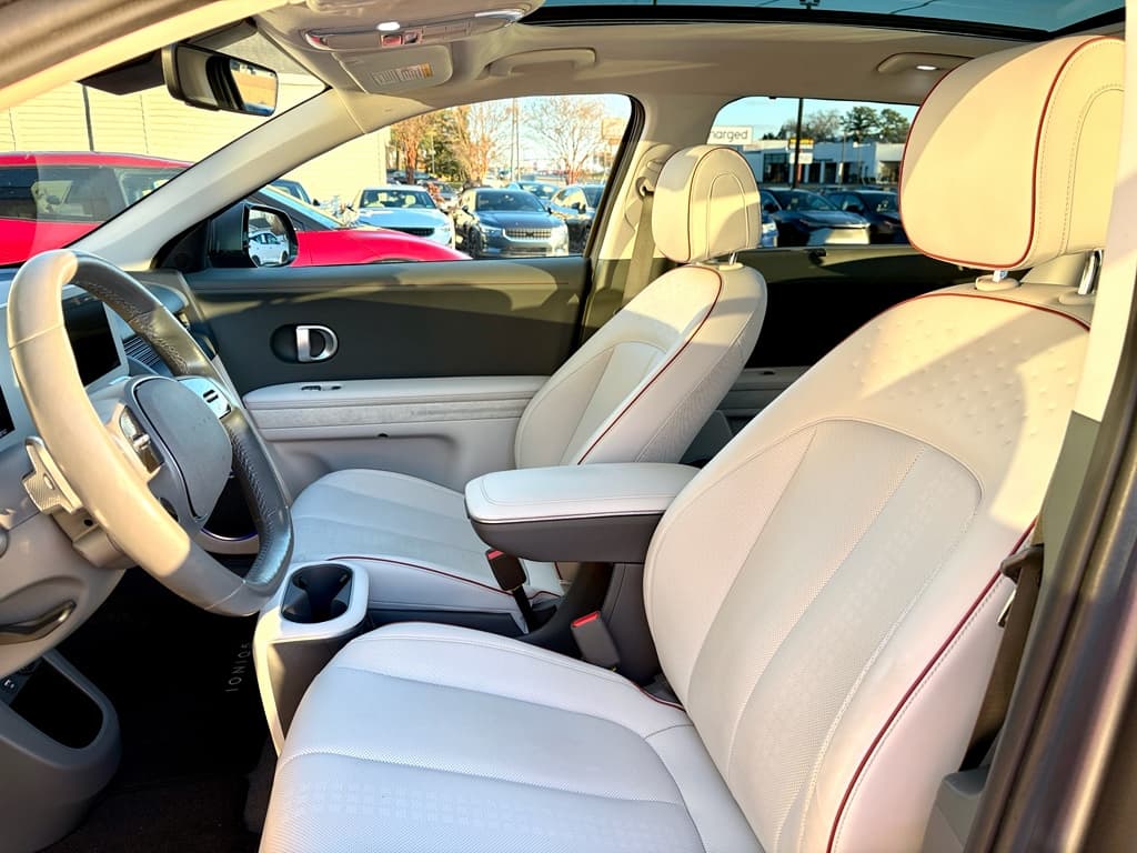 2023 Hyundai IONIQ 5 view 17