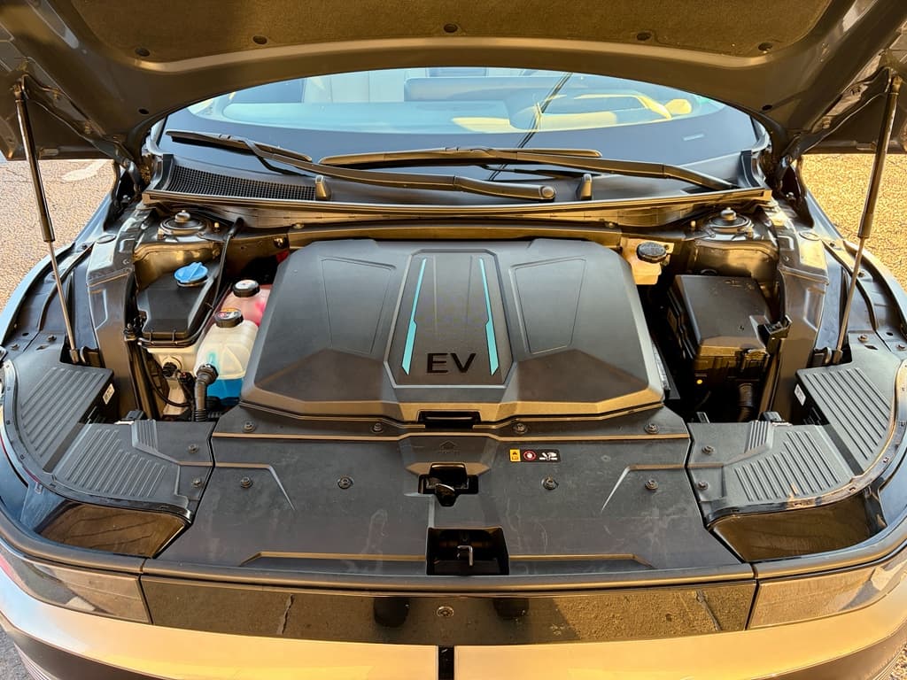 2023 Hyundai IONIQ 5 view 23