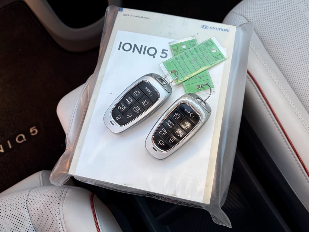 2023 Hyundai IONIQ 5 view 22