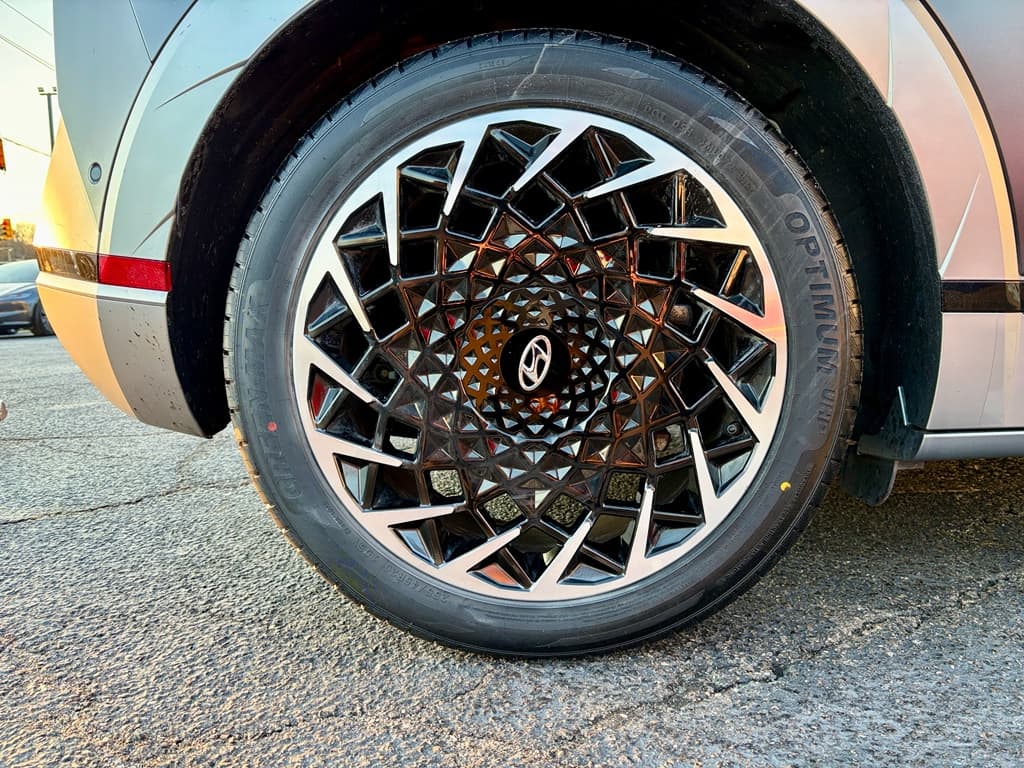 2023 Hyundai IONIQ 5 view 31