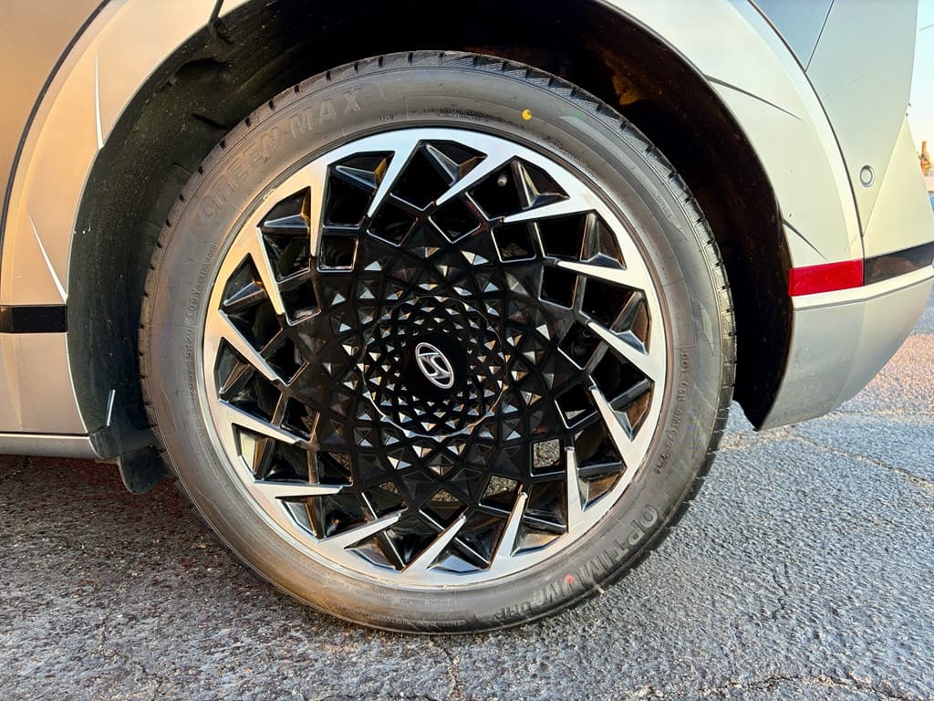 2023 Hyundai IONIQ 5 view 29