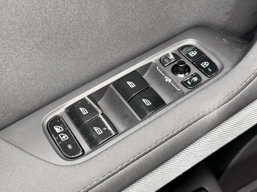 2023 Polestar Polestar 2 view 7