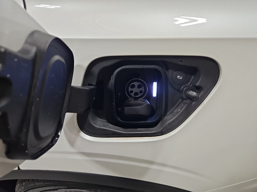 2023 Polestar Polestar 2 view 5