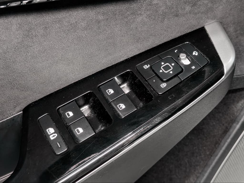 2023 Kia EV6 view 7