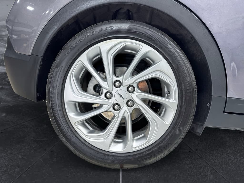 2023 Chevrolet Bolt EV view 28