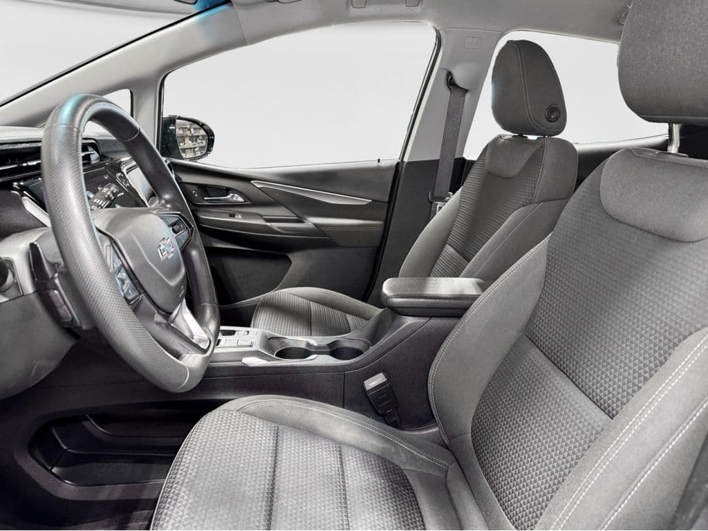 2023 Chevrolet Bolt EV view 16