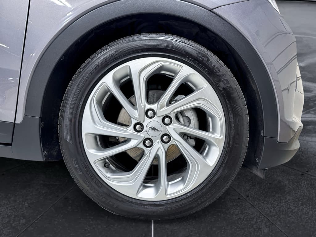 2023 Chevrolet Bolt EV view 34