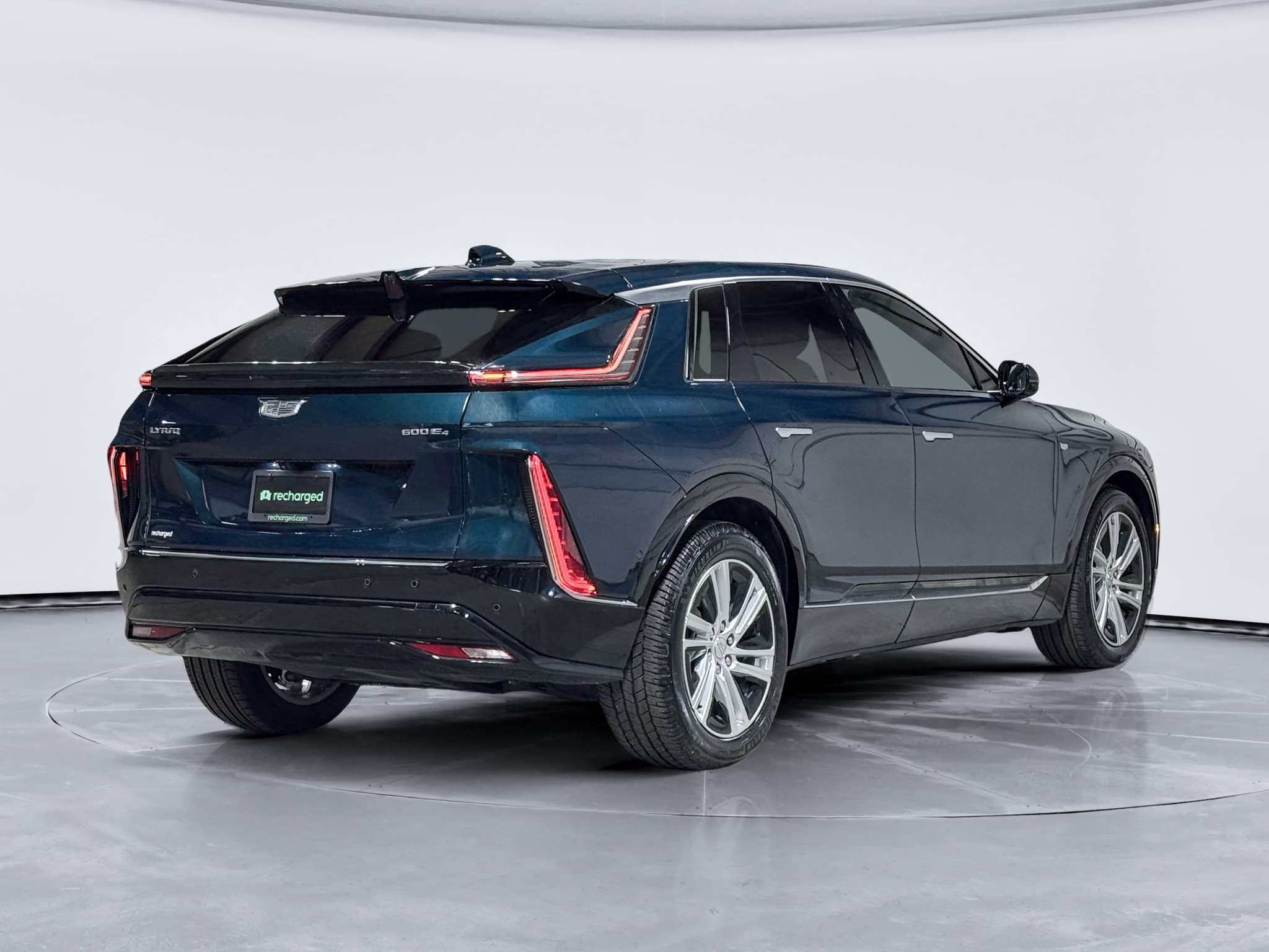 2024 Cadillac Lyriq view 3