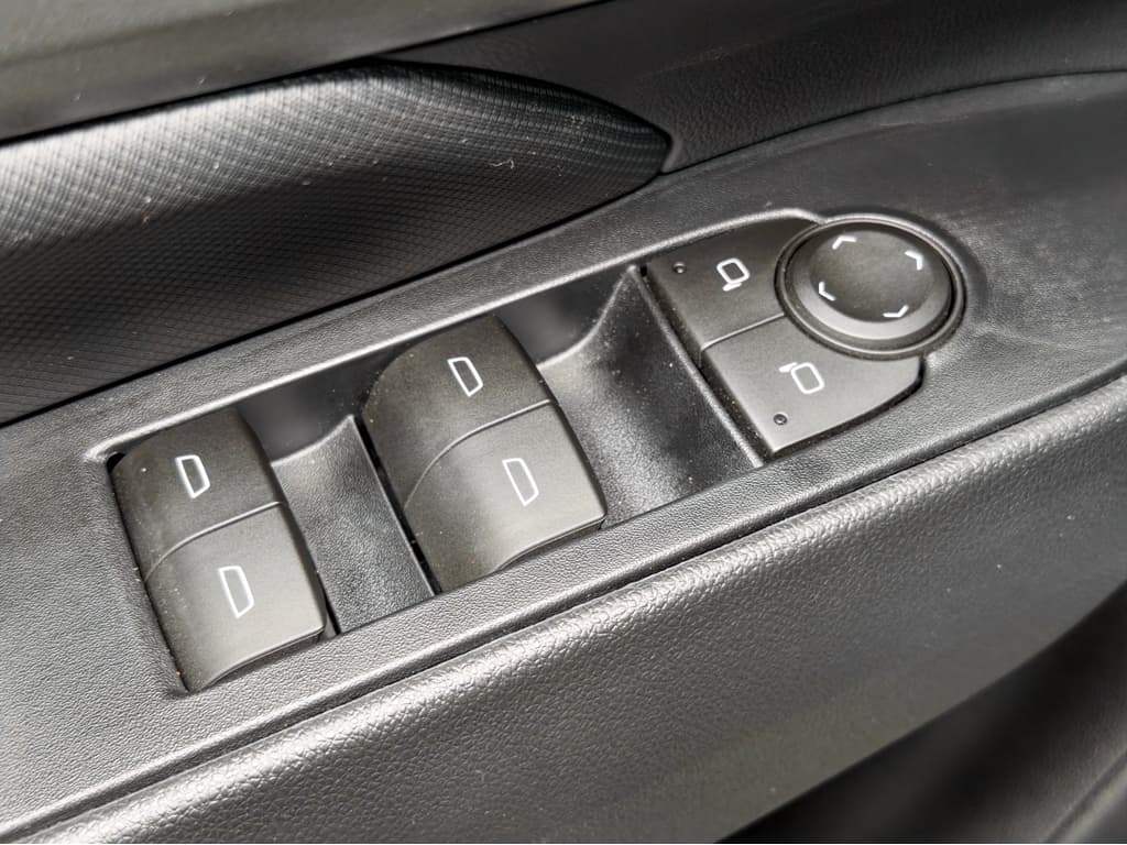 2026 Chevrolet Equinox EV view 7