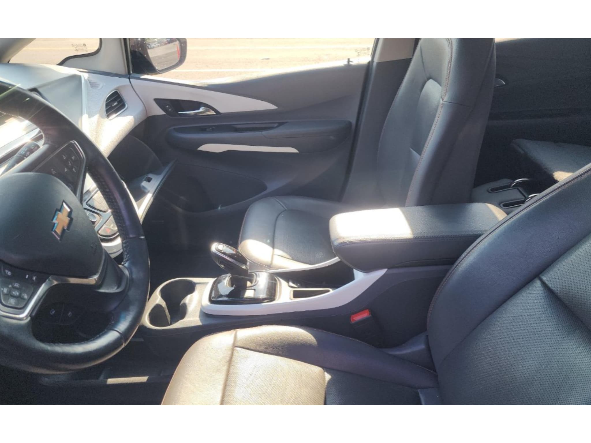 2020 Chevrolet Bolt EV view 5