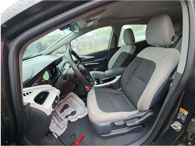 2020 Chevrolet Bolt EV view 4