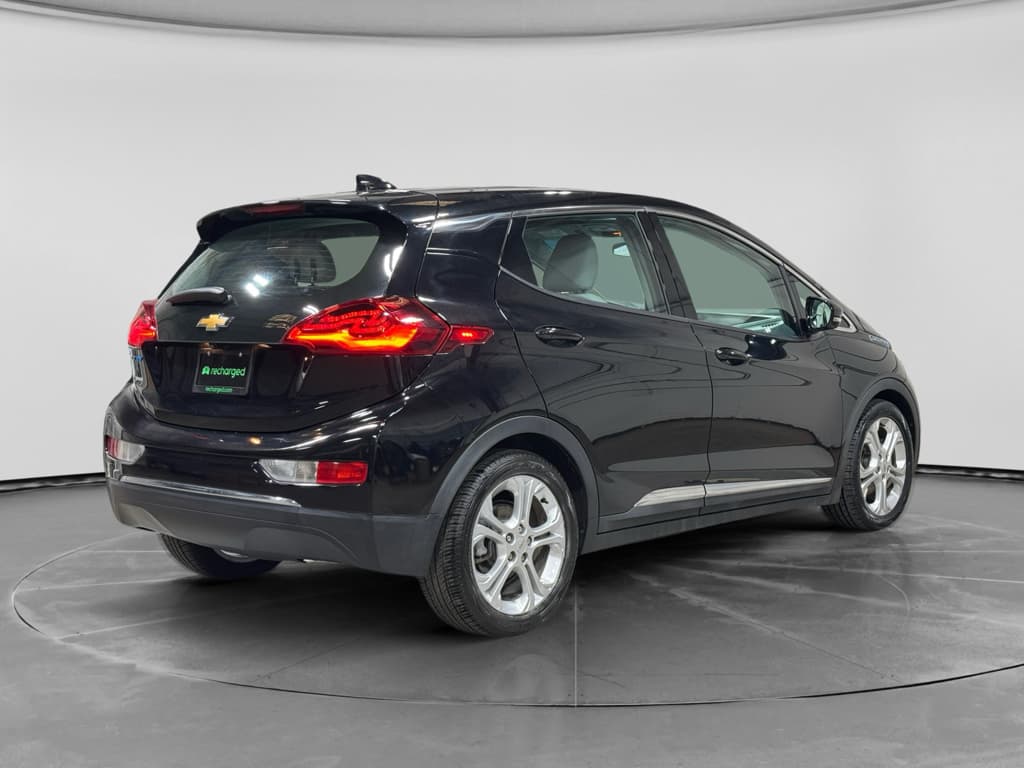 2020 Chevrolet Bolt EV view 3