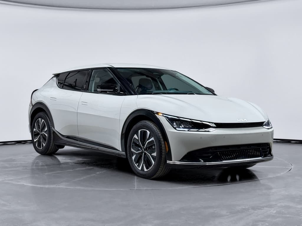 2023 Kia EV6 view 4